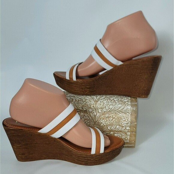Italian Shoemakers White Tan Bi-color Wedge Sandals Size 10 - Picture 1 of 12